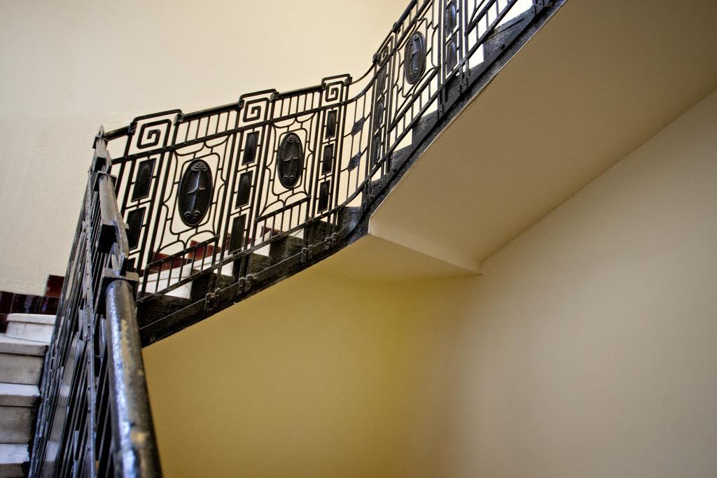 Diana Apartment On Vaci Utca Boedapest Buitenkant foto