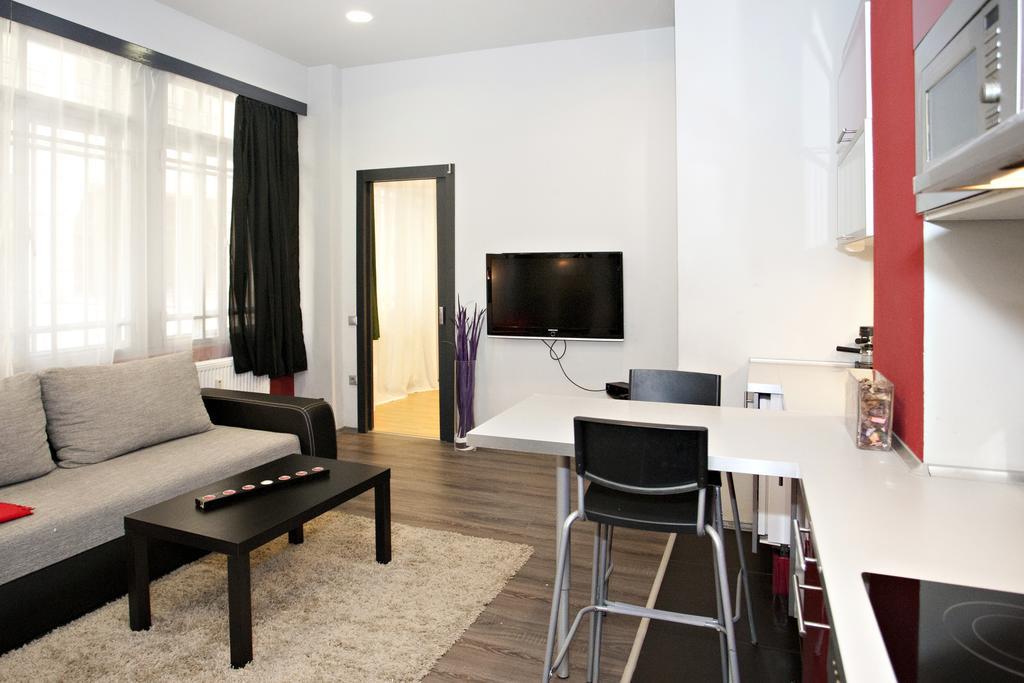Diana Apartment On Vaci Utca Boedapest Kamer foto