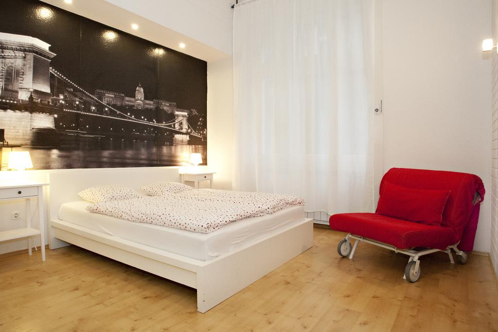 Diana Apartment On Vaci Utca Boedapest Buitenkant foto