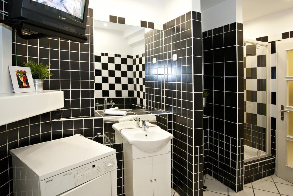 Diana Apartment On Vaci Utca Boedapest Buitenkant foto