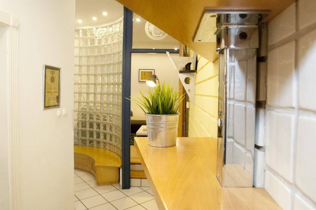 Diana Apartment On Vaci Utca Boedapest Buitenkant foto