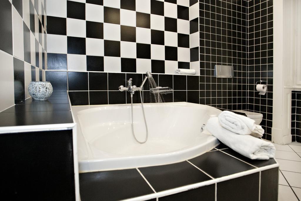 Diana Apartment On Vaci Utca Boedapest Buitenkant foto